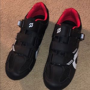 Peloton size 45 cycling shoes